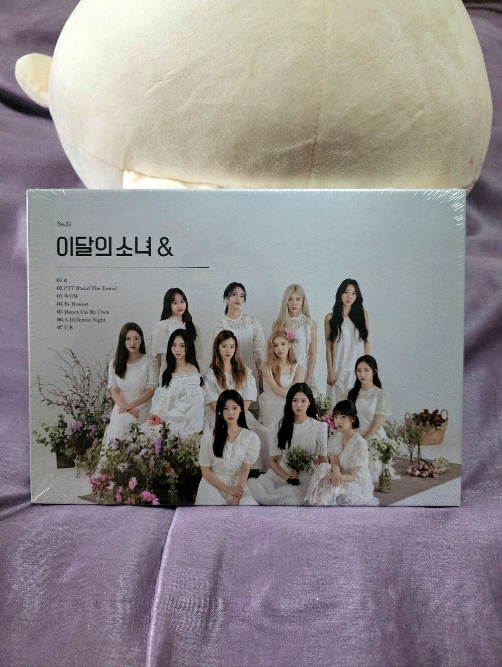 Kpop Album LOONA - 4th Mini Album [&] + Poster Bundle Set / Version A